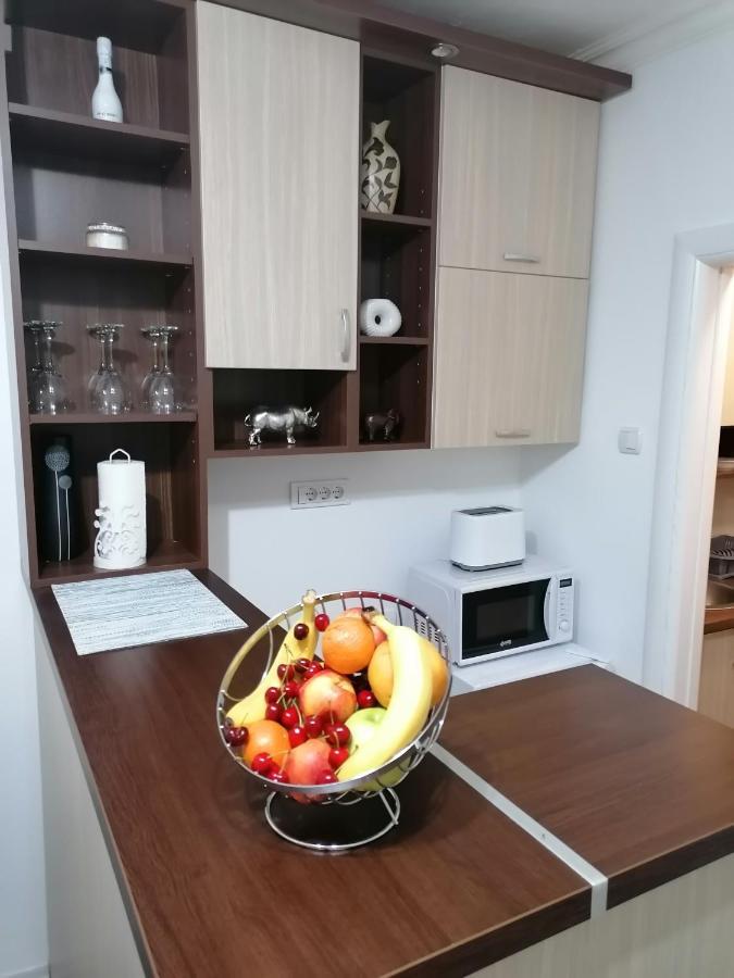 Vemiur Apartamento Čačak Exterior foto