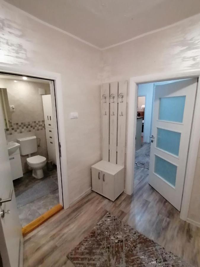 Vemiur Apartamento Čačak Exterior foto
