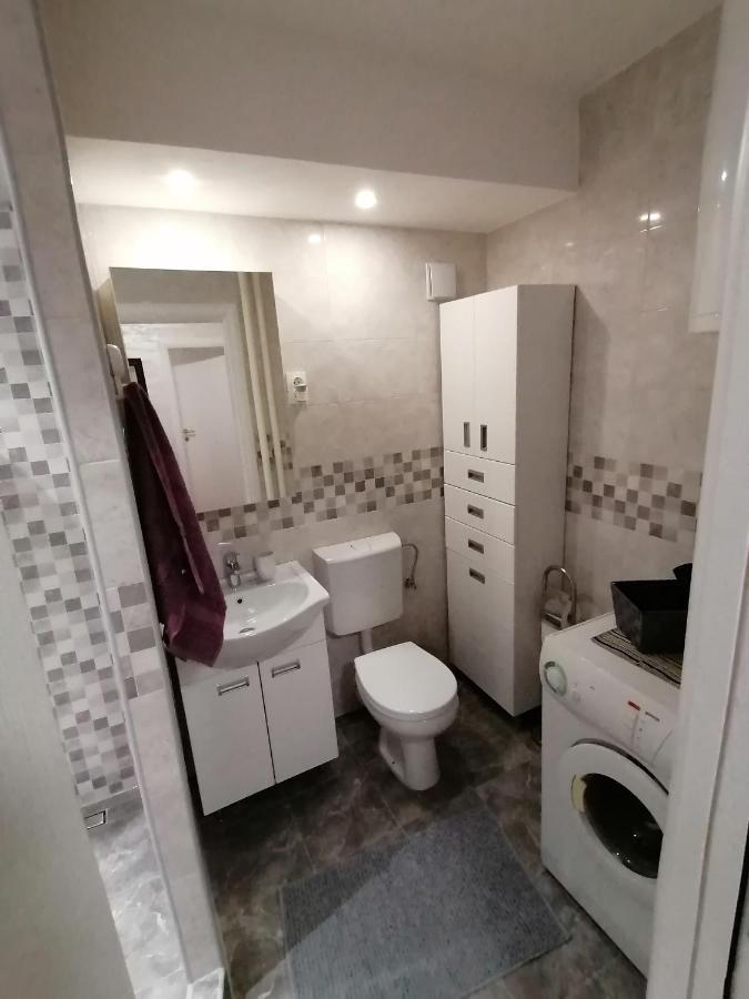 Vemiur Apartamento Čačak Exterior foto