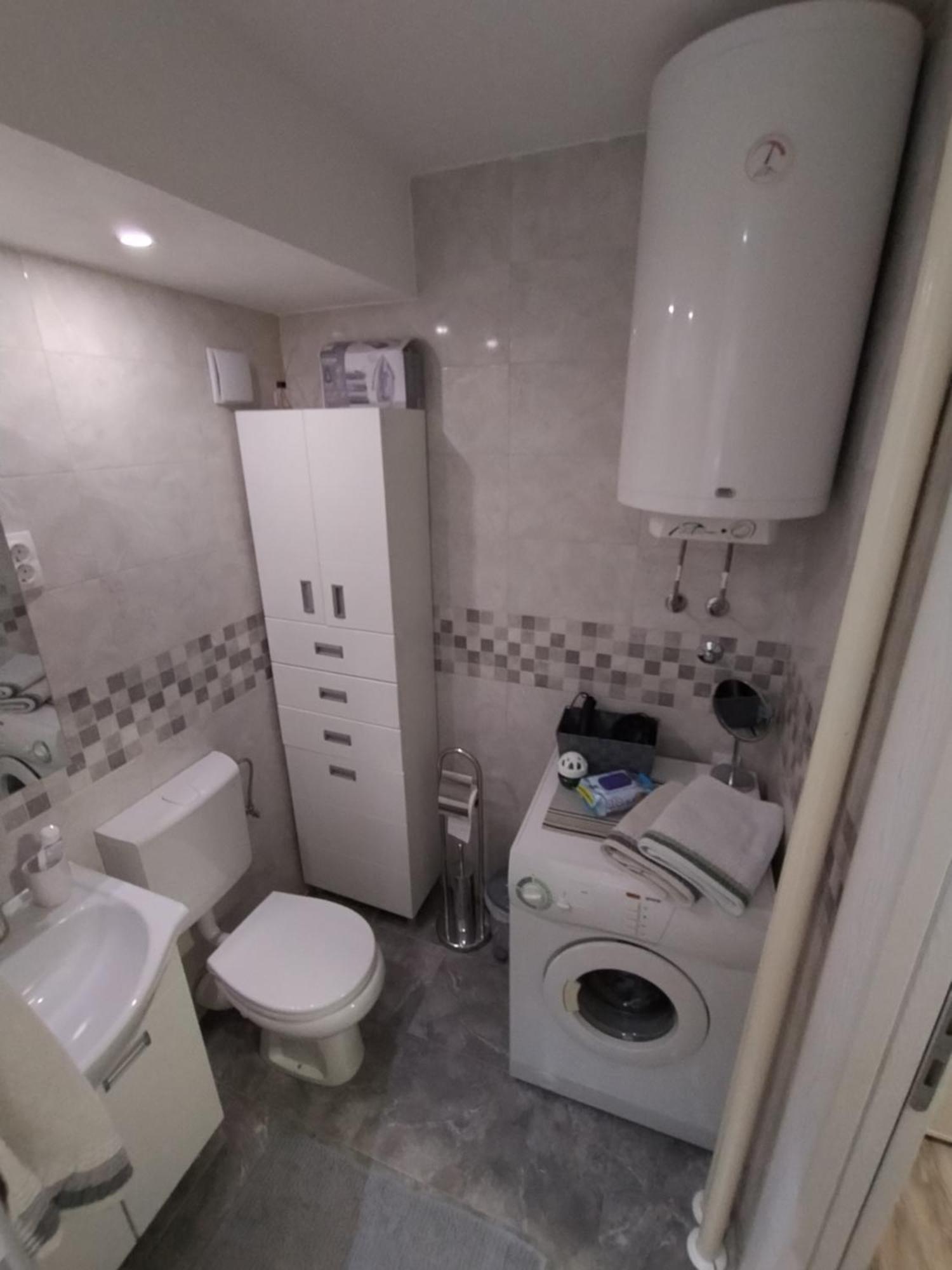 Vemiur Apartamento Čačak Exterior foto